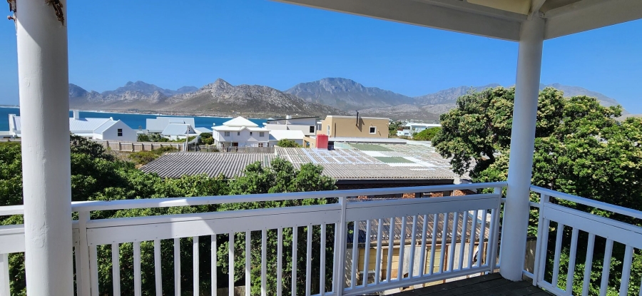 To Let 3 Bedroom Property for Rent in Pringle Bay Western Cape